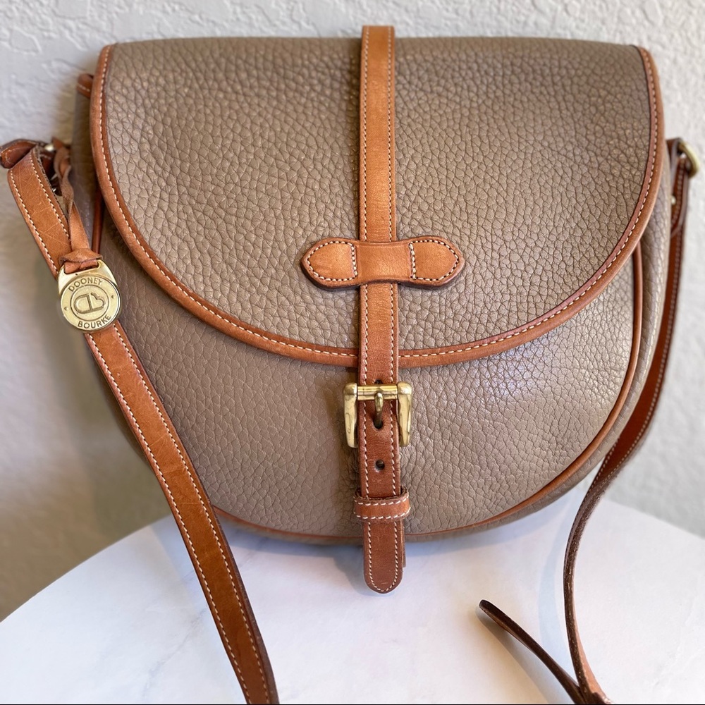 Vintage Dooney and Bourke bag